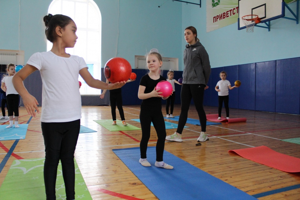 Открытые занятия по художественной гимнастике в Сосенском центре спорта