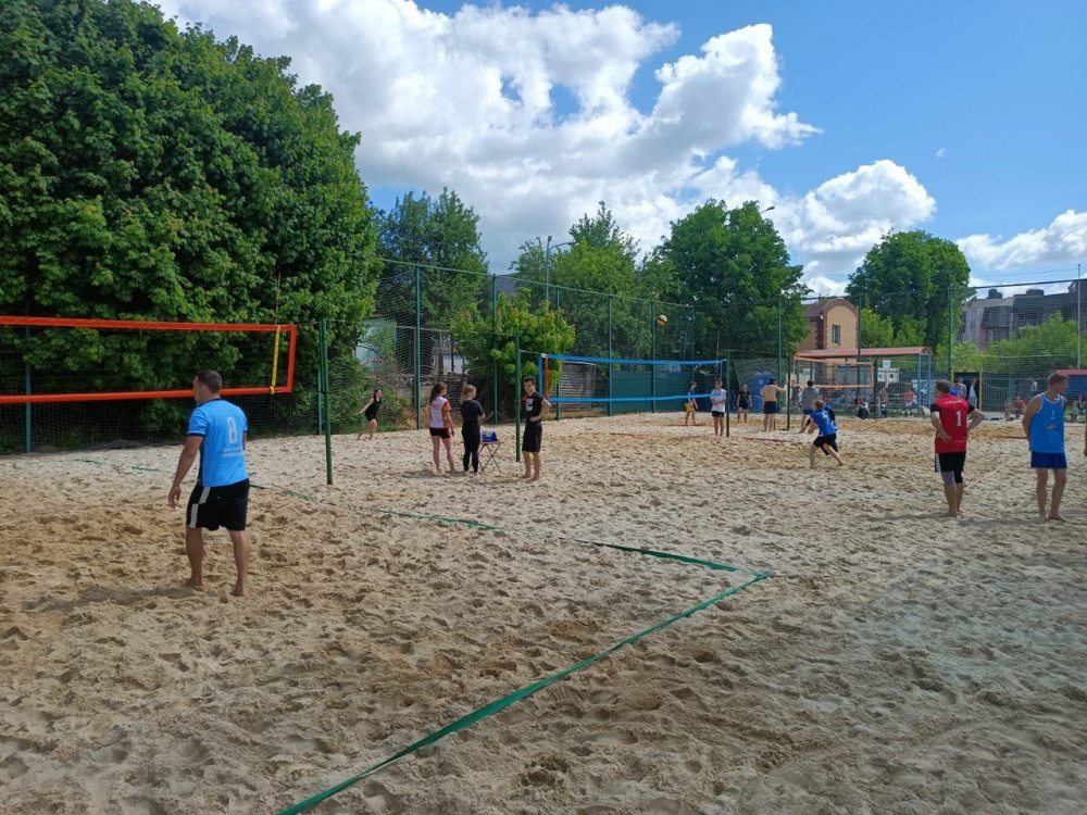 Соревнования по пляжному волейболу
